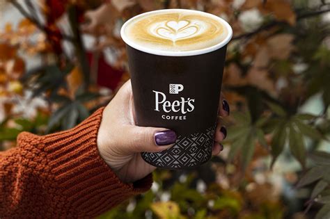 Peetes coffee - The Story. The holidays in a cup. Warming baking spices and fragrant orange zest lift this aromatic black tea blend to jubilant heights. A perfect wintertime tradition, as satisfying with milk as without, with a fragrance that wafts throughout the home. Available for only a brief window, but one that brings light and flavor to the season.
